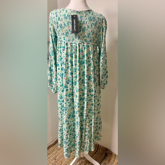 ZARA Basic Floral Smocked Maxi Dress Cottagecore  Prairiecore NWT 
Size Large - Picture 3 of 4